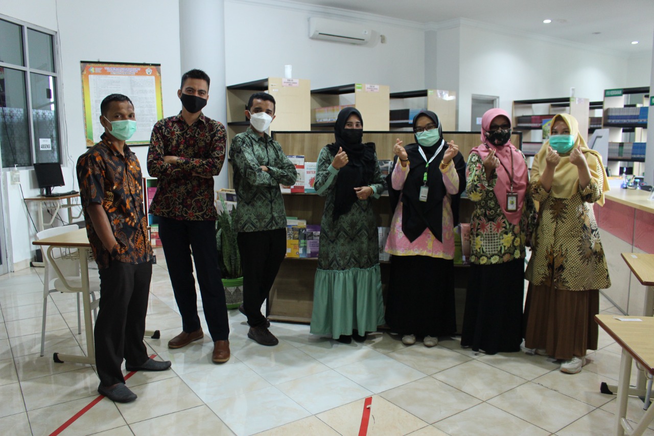 Galeri Foto Kegiatan MOU dan Studi Tiru Perpustakaan Ke Poltekkes Kemenkes Riau